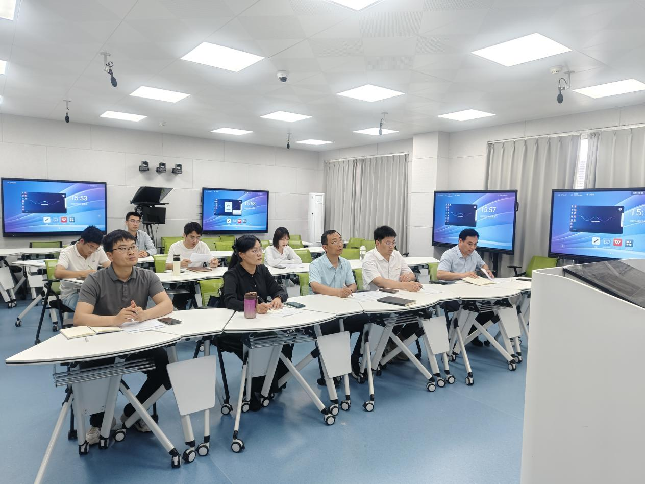 深耕班会课  淬炼育人心 ——新能源与智能汽车学院成功举办辅导员主题班会大赛深耕班会课