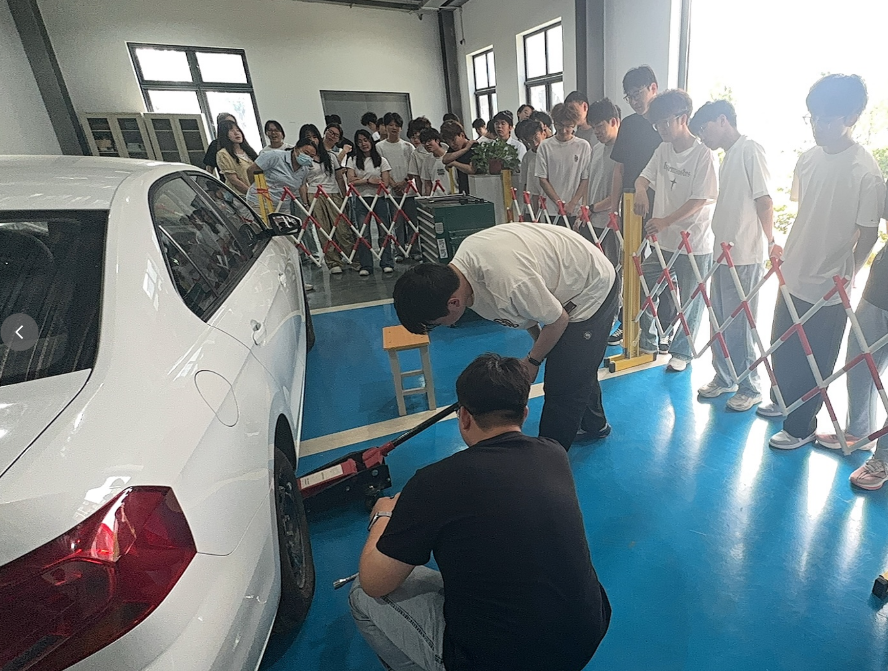 巧手实操练技能，砺技笃行显身手